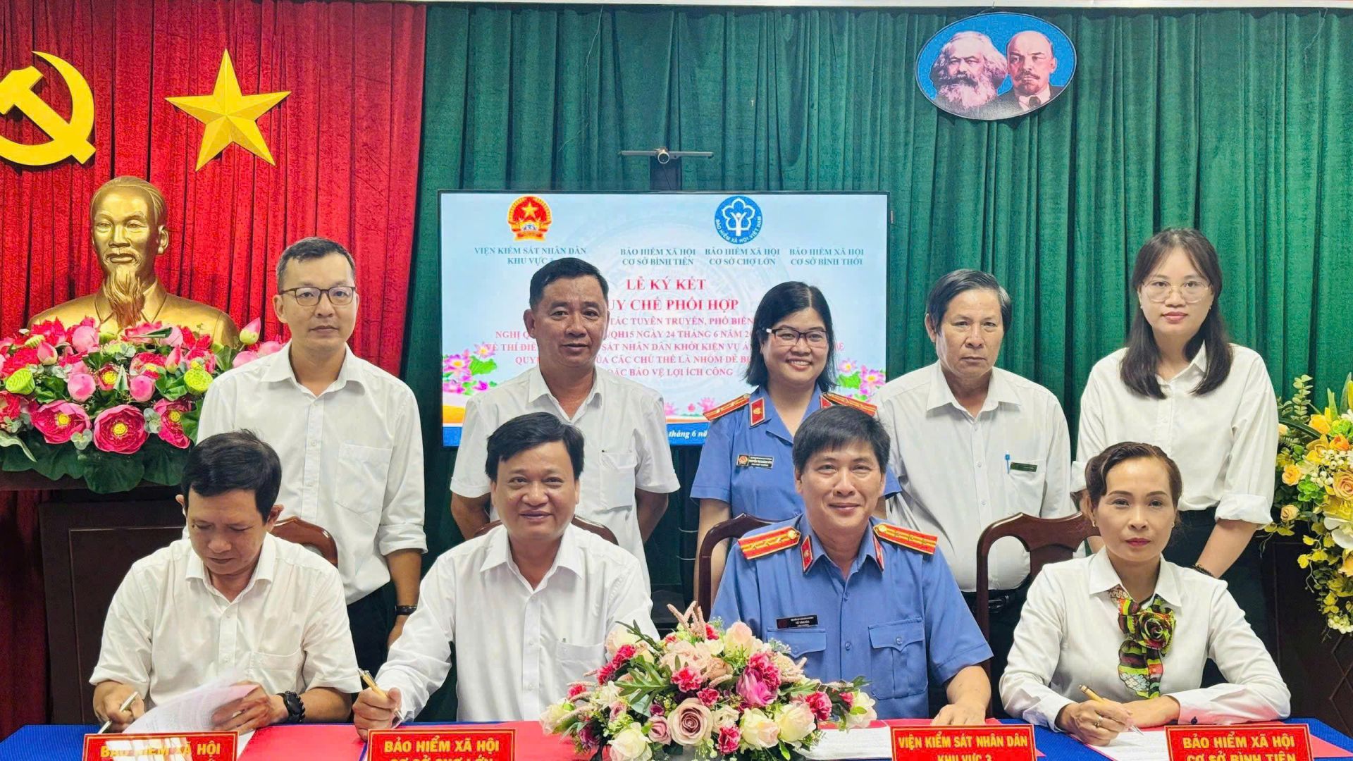 BHXH TP.HCM tăng cường phối hợp với Viện kiểm s&aacute;t nh&acirc;n d&acirc;n khu vực nhằm th&uacute;c đẩy c&aacute;c đơn vị khắc phục t&igrave;nh trạng chậm đ&oacute;ng.