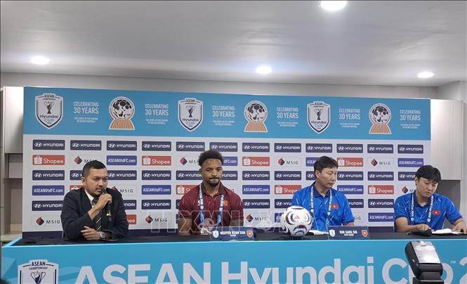 Buổi họp báo của Đội tuyển Việt Nam trước trận bán kết ASEAN Cup 2026 tại Kuala Lumpur. Ảnh: Bùi Hoàn/TTXVN Buổi họp báo của Đội tuyển Việt Nam trước trận bán kết ASEAN Cup 2026 tại Kuala Lumpur. Ảnh: Bùi Hoàn/TTXVN