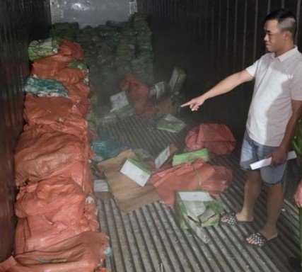 Đối tượng Trần Văn Cối c&ugrave;ng tang vật