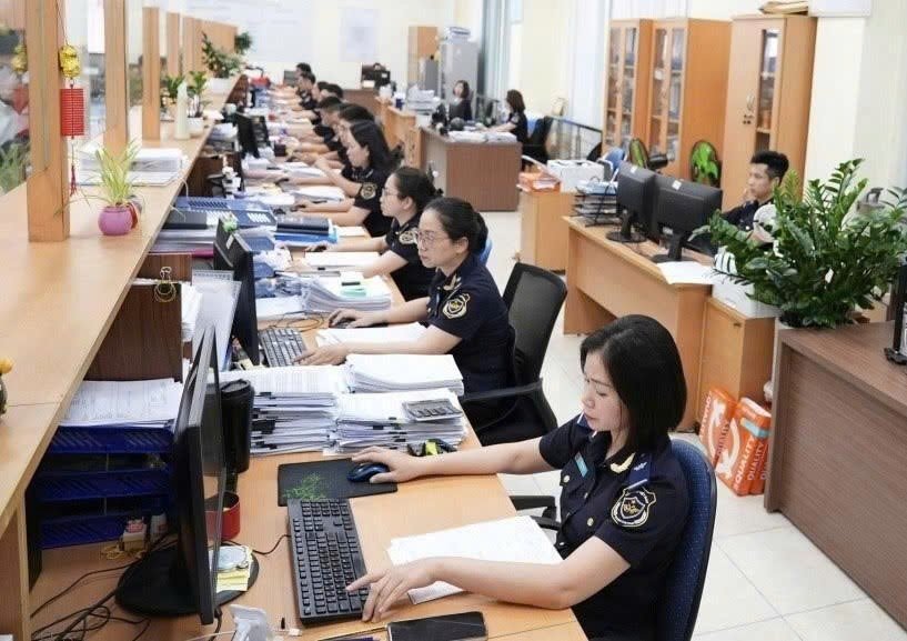 Hoạt động nghiệp vụ của công chức Chi cục Hải quan khu vực III. Ảnh: kv03.customs.gov.vn Hoạt động nghiệp vụ của công chức Chi cục Hải quan khu vực III. Ảnh: kv03.customs.gov.vn