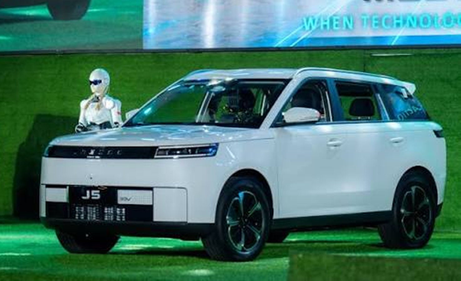 Bản thuần điện Jaecoo J5 EV nhận được sự quan tâm lớn khi giá bán thực tế có thể giảm sâu xuống còn 599 triệu đồng Bản thuần điện Jaecoo J5 EV nhận được sự quan tâm lớn khi giá bán thực tế có thể giảm sâu xuống còn 599 triệu đồng