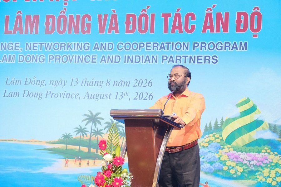 Ông Kukunuru Ranga Readdy, Giám đốc Garuda Tourism, Trưởng đoàn công tác Ấn Độ phát biểu tại chương trình. Ông Kukunuru Ranga Readdy, Giám đốc Garuda Tourism, Trưởng đoàn công tác Ấn Độ phát biểu tại chương trình.
