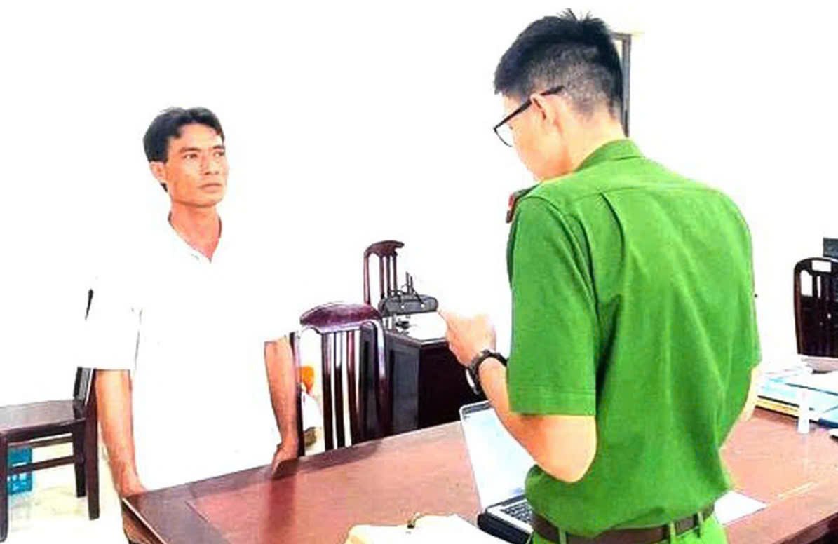 Các bị can bị khởi tố liên quan đến hành vi thu mua, giết mổ heo bệnh, heo chết để đưa ra thị trường. (Ảnh: CACC) Các bị can bị khởi tố liên quan đến hành vi thu mua, giết mổ heo bệnh, heo chết để đưa ra thị trường. (Ảnh: CACC)