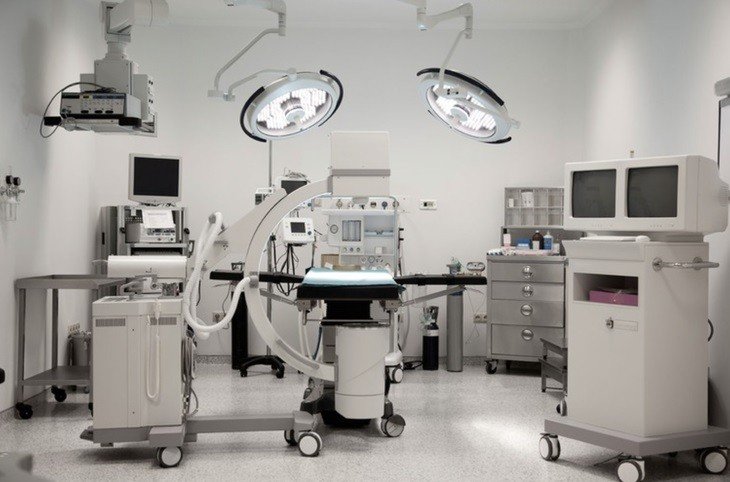 Bộ Y tế y&ecirc;u cầu tăng kiểm tra việc b&aacute;n thiết bị y tế cao hơn gi&aacute; ni&ecirc;m yết