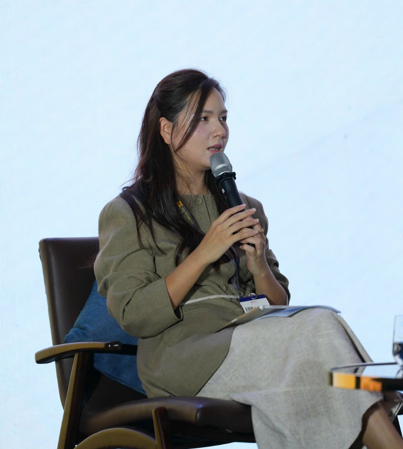 Ms. Phạm Hoài Anh – Giám đốc Thương mại (CCO), 1C Việt Nam chia sẻ. Ms. Phạm Hoài Anh – Giám đốc Thương mại (CCO), 1C Việt Nam chia sẻ.