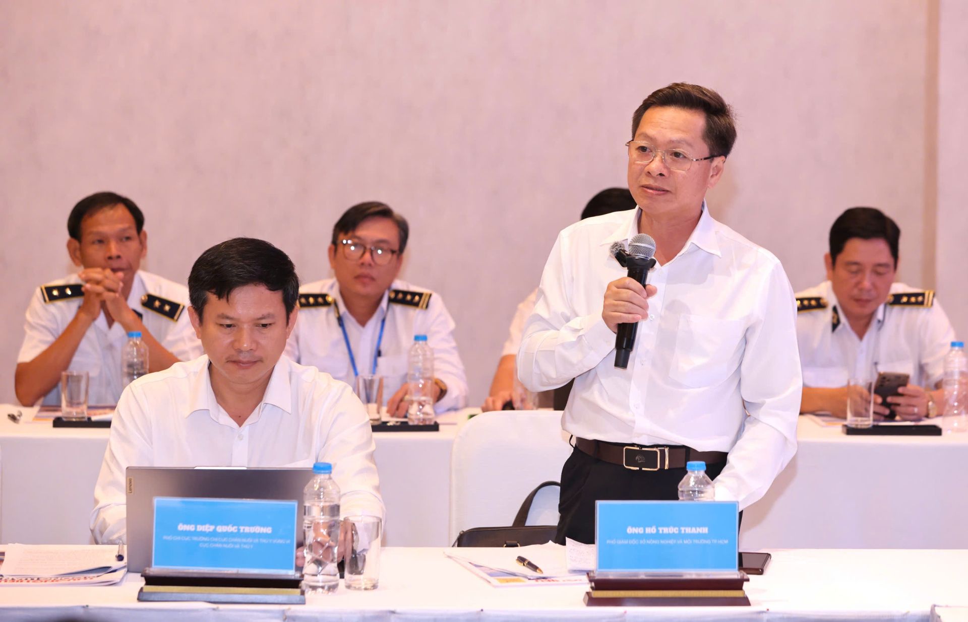 Một trong những giải ph&aacute;p được &ocirc;ng Hồ Tr&uacute;c Thanh nhấn mạnh l&agrave; đẩy mạnh chuyển đổi số v&agrave; x&acirc;y dựng cơ sở dữ liệu về an to&agrave;n thực phẩm.