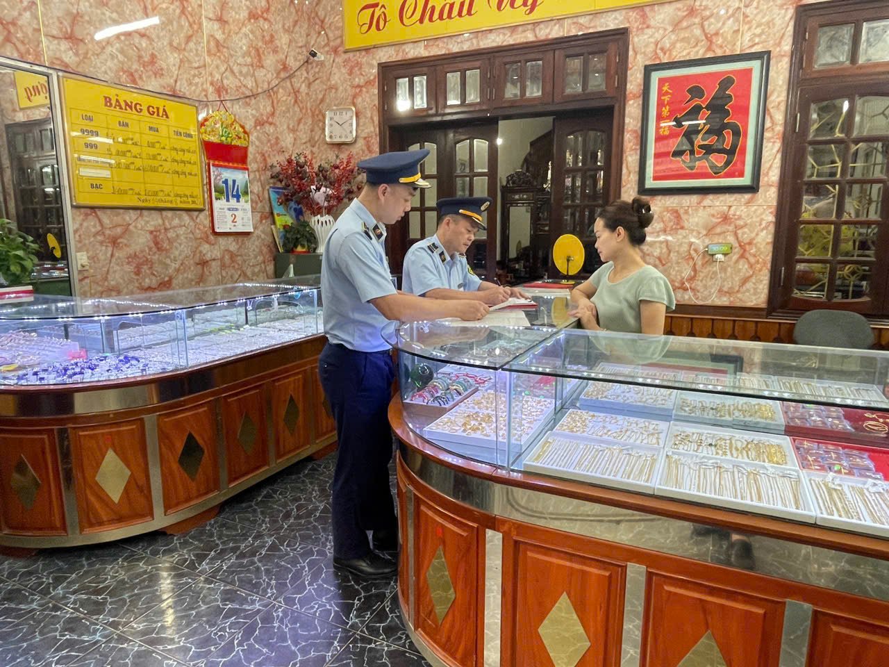đẩy mạnh tuyên truyền, quản lý kinh doanh kim khí quý, đá quý đẩy mạnh tuyên truyền, quản lý kinh doanh kim khí quý, đá quý