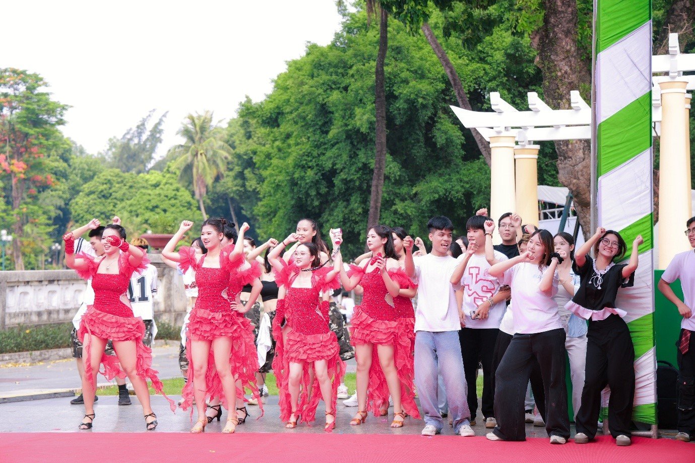 Ng&agrave;y Dinh Dưỡng Cộng Đồng do B&aacute;o Sức khỏe & Đời sống tổ chức với sự đồng h&agrave;nh của Herbalife mang đến những chuỗi hoạt động th&uacute; vị v&agrave; khuyến kh&iacute;ch lối sống l&agrave;nh mạnh