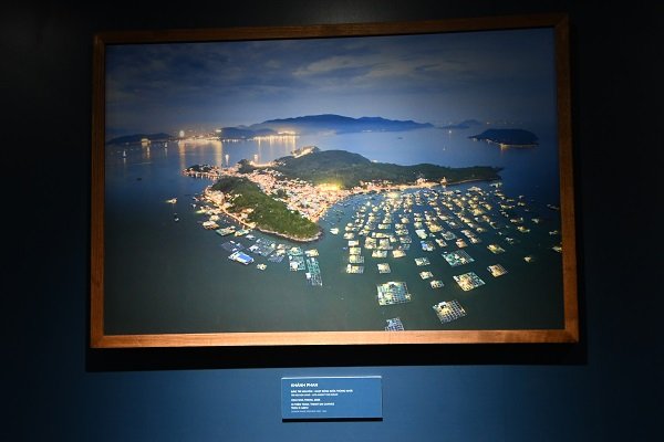 Hòn Miếu- một đảo nhỏ trong vịnh Nha Trang Hòn Miếu- một đảo nhỏ trong vịnh Nha Trang