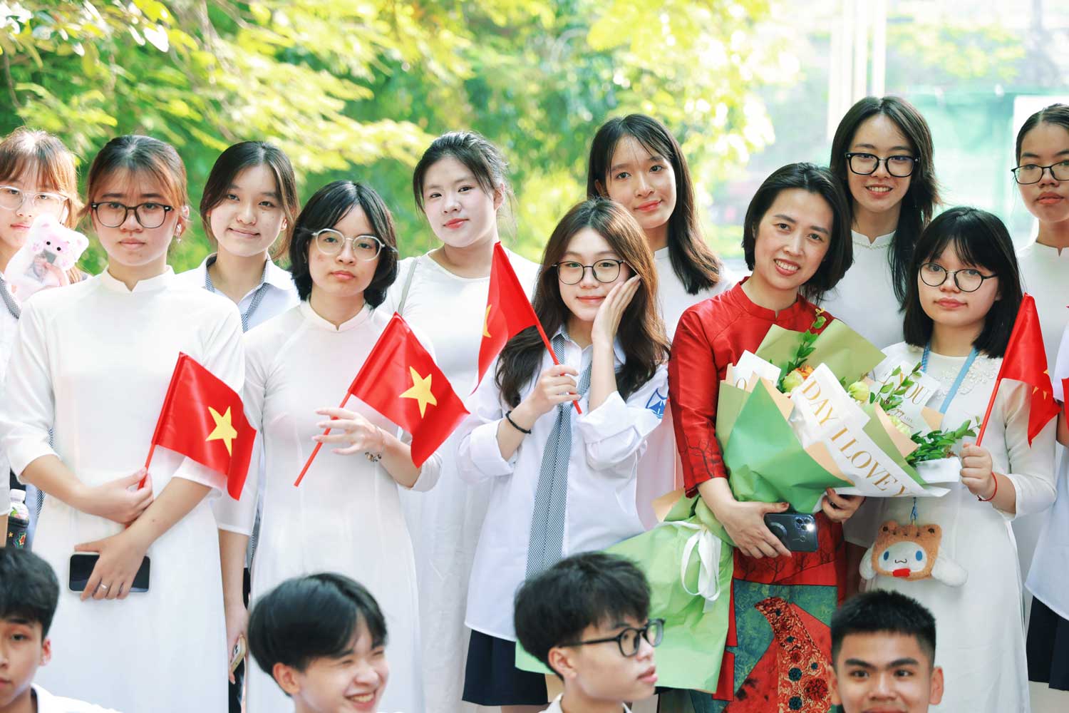8888888888 8888888888