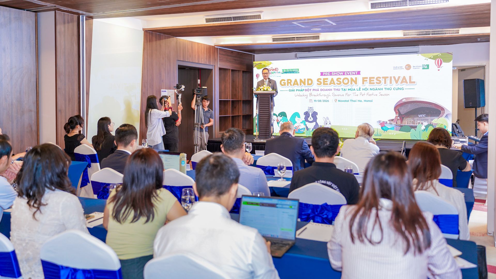 Chương trình giới thiệu “Grand Season Festival – Giải pháp đột phá doanh thu tại mùa lễ hội ngành thú cưng” Chương trình giới thiệu “Grand Season Festival – Giải pháp đột phá doanh thu tại mùa lễ hội ngành thú cưng”