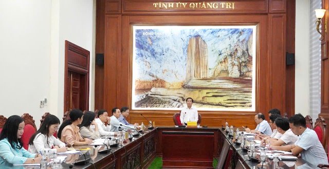 Toàn cảnh buổi làm việc về tình hình triển khai cung cấp dịch vụ công qua dịch vụ bưu chính công ích tại Quảng Trị, chiều 18/8/2026. Ảnh: Cổng thông tin điện tử tỉnh Quảng Trị. Toàn cảnh buổi làm việc về tình hình triển khai cung cấp dịch vụ công qua dịch vụ bưu chính công ích tại Quảng Trị, chiều 18/8/2026. Ảnh: Cổng thông tin điện tử tỉnh Quảng Trị.