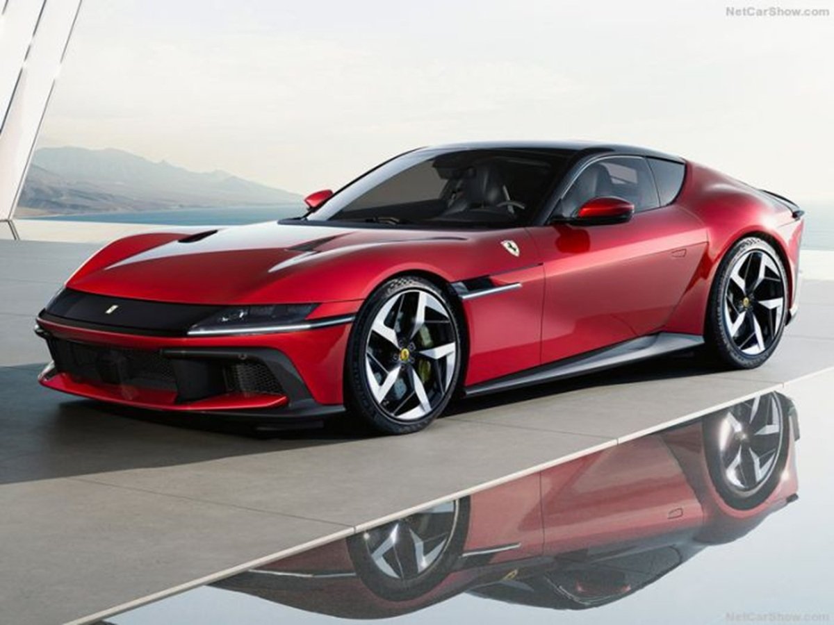 Chiếc siêu xe Ferrari 12Cilindri đầu tiên đã được một doanh nghiệp kinh doanh xe tư nhân tại TPHCM đưa về nước Chiếc siêu xe Ferrari 12Cilindri đầu tiên đã được một doanh nghiệp kinh doanh xe tư nhân tại TPHCM đưa về nước