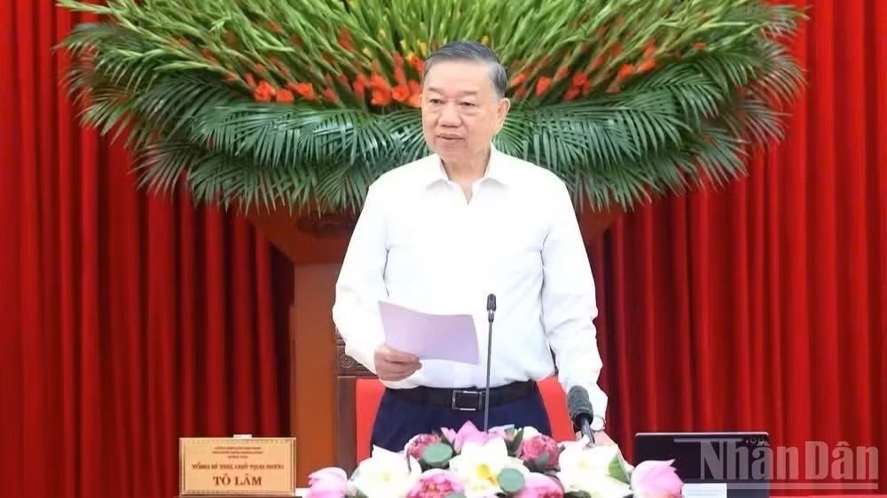 Tổng B&iacute; thư, Chủ tịch nước T&ocirc; L&acirc;m ph&aacute;t biểu chỉ đạo tại Phi&ecirc;n họp thứ nhất Ban Chỉ đạo Trung ương về tổng kết thực tiễn v&agrave; nghi&ecirc;n cứu sửa đổi, bổ sung Điều lệ Đảng. Ảnh: ĐĂNG KHOA