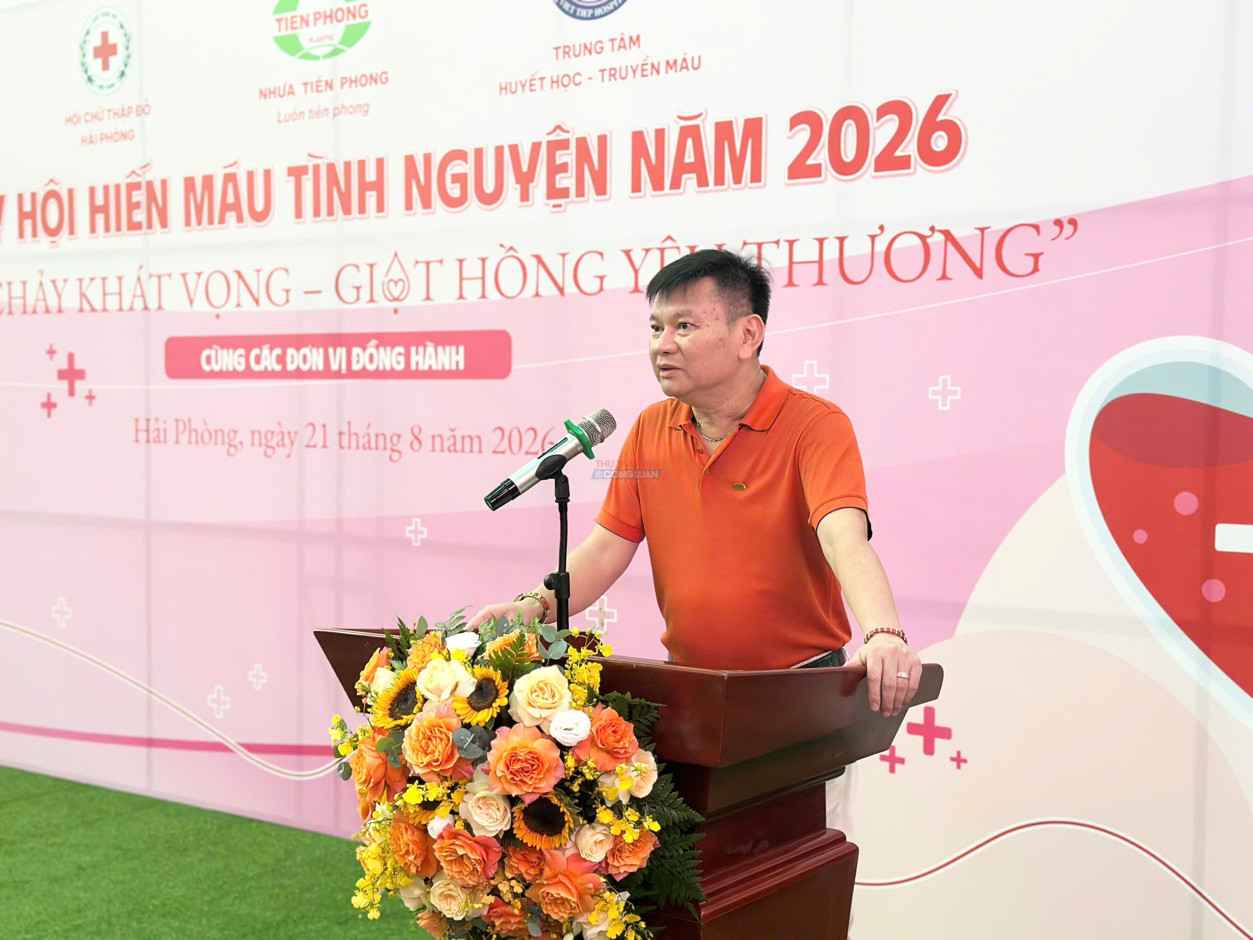 Ông Đặng Quốc Dũng - Chủ tich HĐQT Công ty Nhựa Thiếu niên Tiền Phong phát biểu tại buổi lễ. Ông Đặng Quốc Dũng - Chủ tich HĐQT Công ty Nhựa Thiếu niên Tiền Phong phát biểu tại buổi lễ.