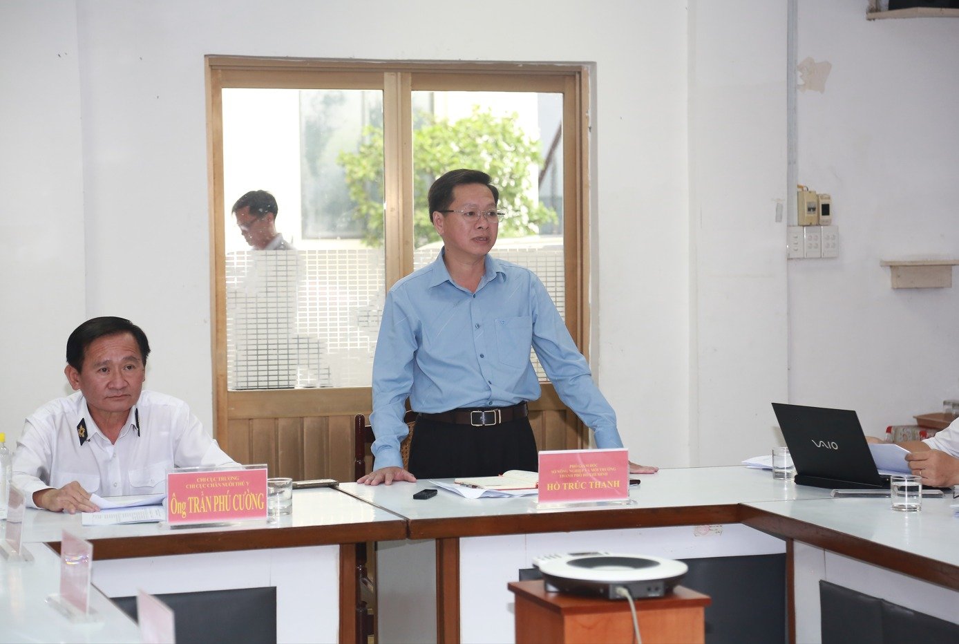 Ông Hồ Trúc Thanh, Phó Giám đốc Sở Nông nghiệp và Môi trường TP.HCM, phát biểu tại Hội nghị triển khai công tác phòng, chống dịch bệnh động vật trên địa bàn Thành phố. Ông Hồ Trúc Thanh, Phó Giám đốc Sở Nông nghiệp và Môi trường TP.HCM, phát biểu tại Hội nghị triển khai công tác phòng, chống dịch bệnh động vật trên địa bàn Thành phố.