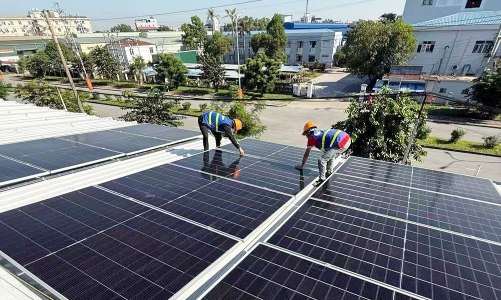 Lắp đặt điện mặt trời tại Công ty trách nhiệm hữu hạn Cayi Technology Việt Nam, Khu công nghiệp Yên Phong II-C. Lắp đặt điện mặt trời tại Công ty trách nhiệm hữu hạn Cayi Technology Việt Nam, Khu công nghiệp Yên Phong II-C.