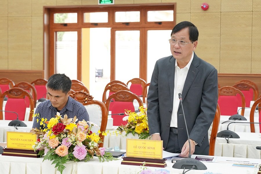 Ông Lê Quốc Bình – Thành viên Hội đồng quản trị, Tổng Giám đốc Công ty CII, đại diện liên danh phát biểu tại buổi làm việc. Ông Lê Quốc Bình – Thành viên Hội đồng quản trị, Tổng Giám đốc Công ty CII, đại diện liên danh phát biểu tại buổi làm việc.