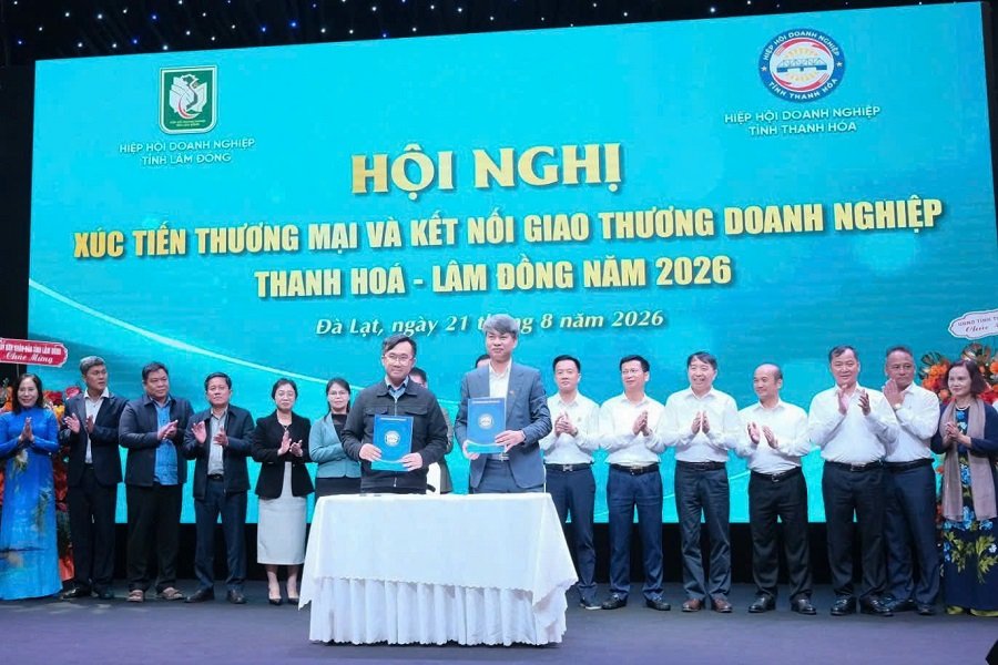 Hội Doanh nh&acirc;n trẻ tỉnh Thanh H&oacute;a v&agrave; tỉnh L&acirc;m Đồng k&yacute; kết Bi&ecirc;n bản ghi nhớ, hợp t&aacute;c.