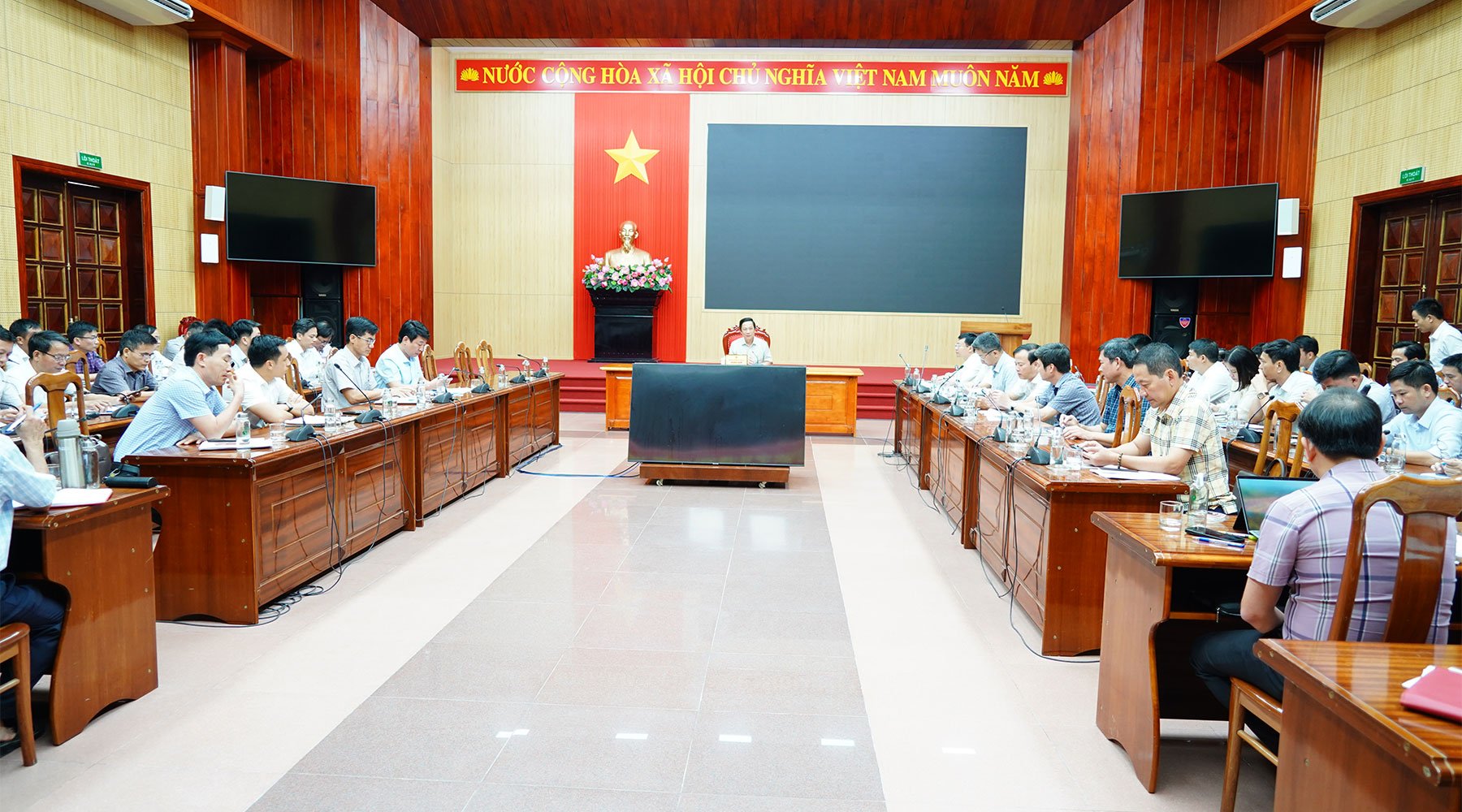 Hội nghị triển khai công tác giải phóng mắt bằng Hội nghị triển khai công tác giải phóng mắt bằng