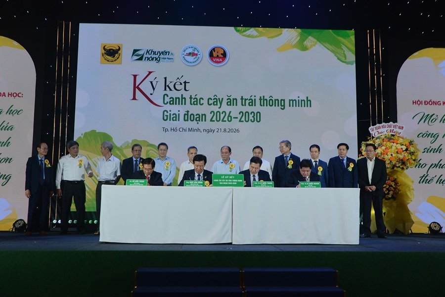 C&ocirc;ng ty CP Ph&acirc;n b&oacute;n B&igrave;nh Điền k&yacute; kết thỏa thuận hợp t&aacute;c chiến lược &ldquo;Canh t&aacute;c c&acirc;y ăn
