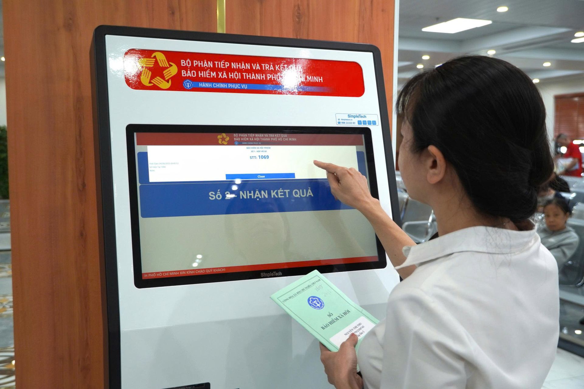 Người tham gia BHXH cần chủ động kiểm tra, rà soát thông tin cá nhân và số định danh cá nhân/CCCD trước ngày 1-9-2026 để bảo đảm dữ liệu chính xác. Người tham gia BHXH cần chủ động kiểm tra, rà soát thông tin cá nhân và số định danh cá nhân/CCCD trước ngày 1-9-2026 để bảo đảm dữ liệu chính xác.