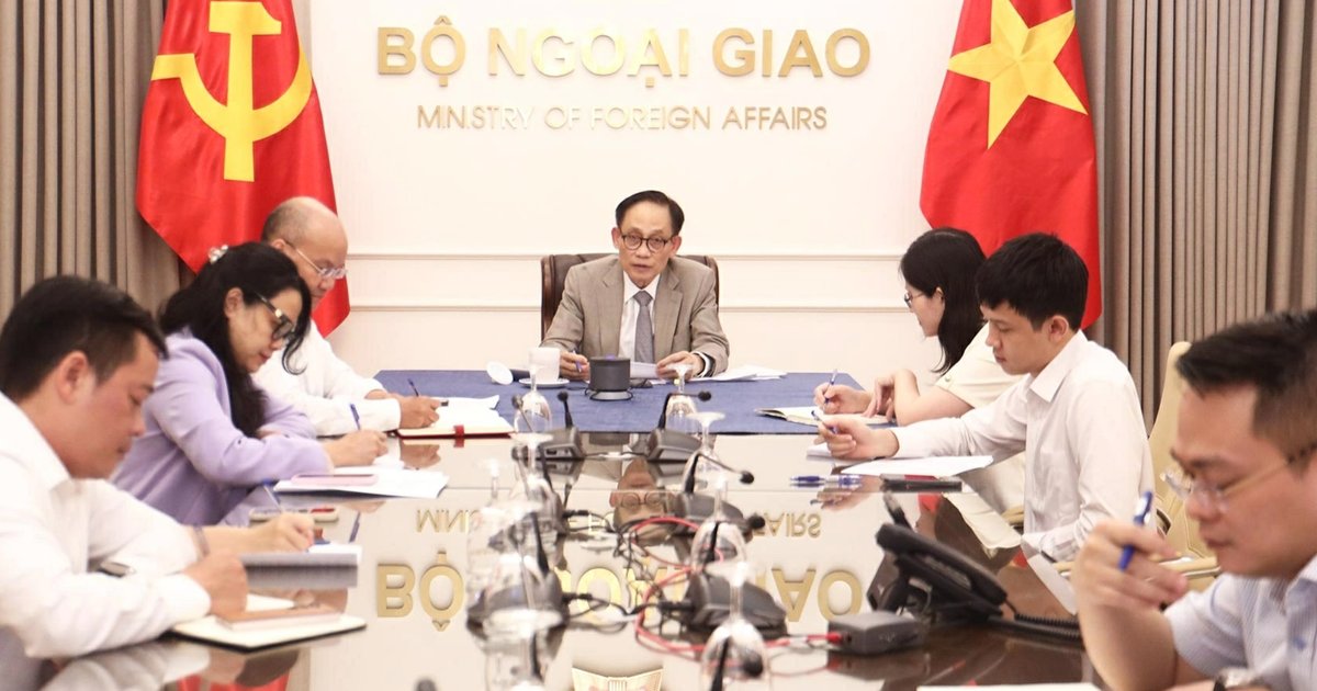 Toàn cảnh buổi điện đàm. (Ảnh: Bộ Ngoại giao) Toàn cảnh buổi điện đàm. (Ảnh: Bộ Ngoại giao)