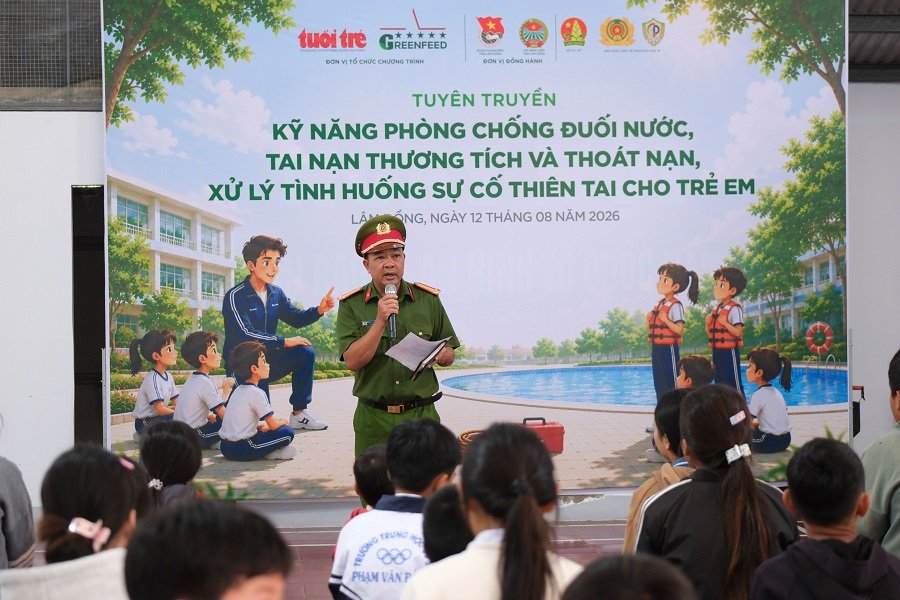 Phòng, chống thiên tai là trách nhiệm chung của nhà trường, gia đình và chính quyền địa phương. (Ảnh: P.H) Phòng, chống thiên tai là trách nhiệm chung của nhà trường, gia đình và chính quyền địa phương. (Ảnh: P.H)