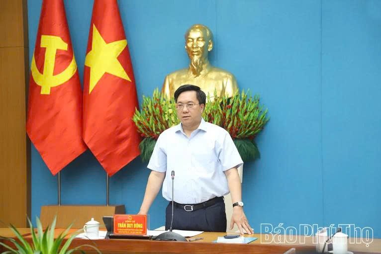 Chủ tịch UBND tỉnh Trần Duy Đ&ocirc;ng ph&aacute;t biểu chỉ đạo hội nghị.