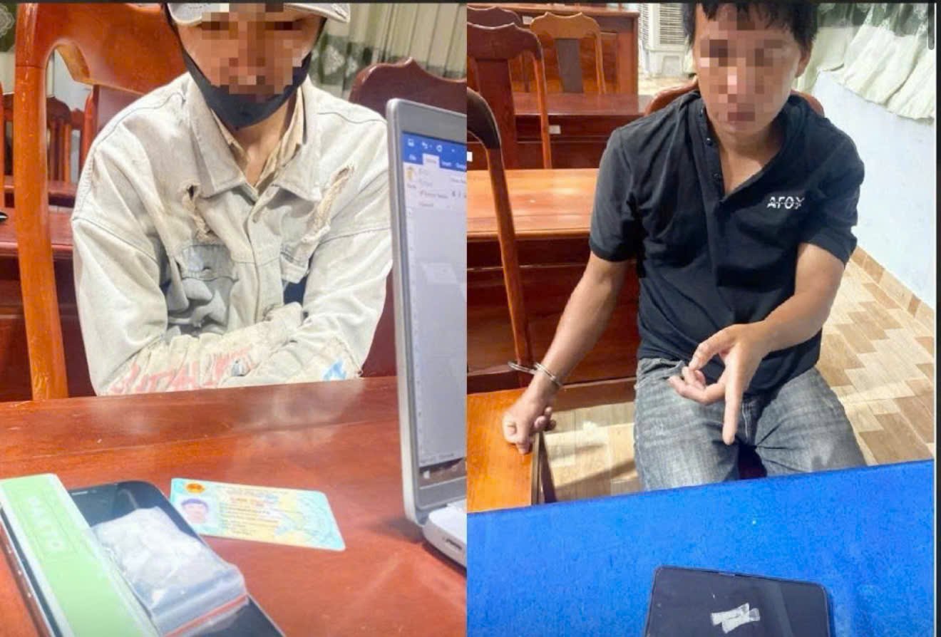 Các đối tượng và tang vật liên quan bị lực lượng Công an phát hiện, thu giữ. (Ảnh: CA) Các đối tượng và tang vật liên quan bị lực lượng Công an phát hiện, thu giữ. (Ảnh: CA)