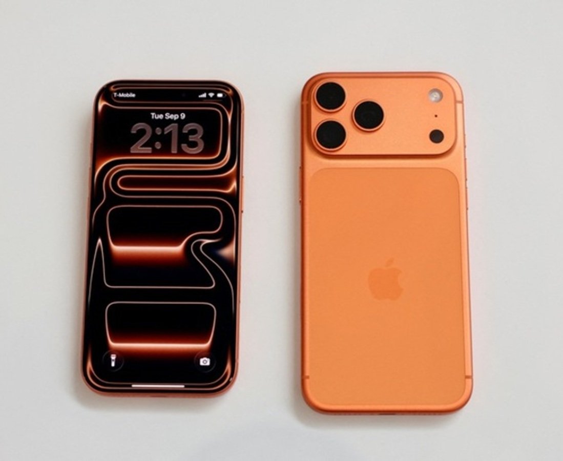 Mẫu điện thoại cao cấp iPhone 17 Pro Max li&ecirc;n tục được c&aacute;c đại l&yacute; ủy quyền của Apple (AAR) tại Việt Nam điều chỉnh giảm gi&aacute; b&aacute;n