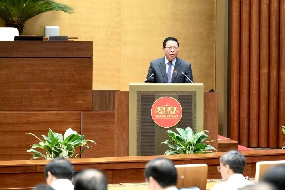 Bộ trưởng Bộ X&acirc;y dựng Trần Hồng Minh. (Ảnh: Media Quốc hội).