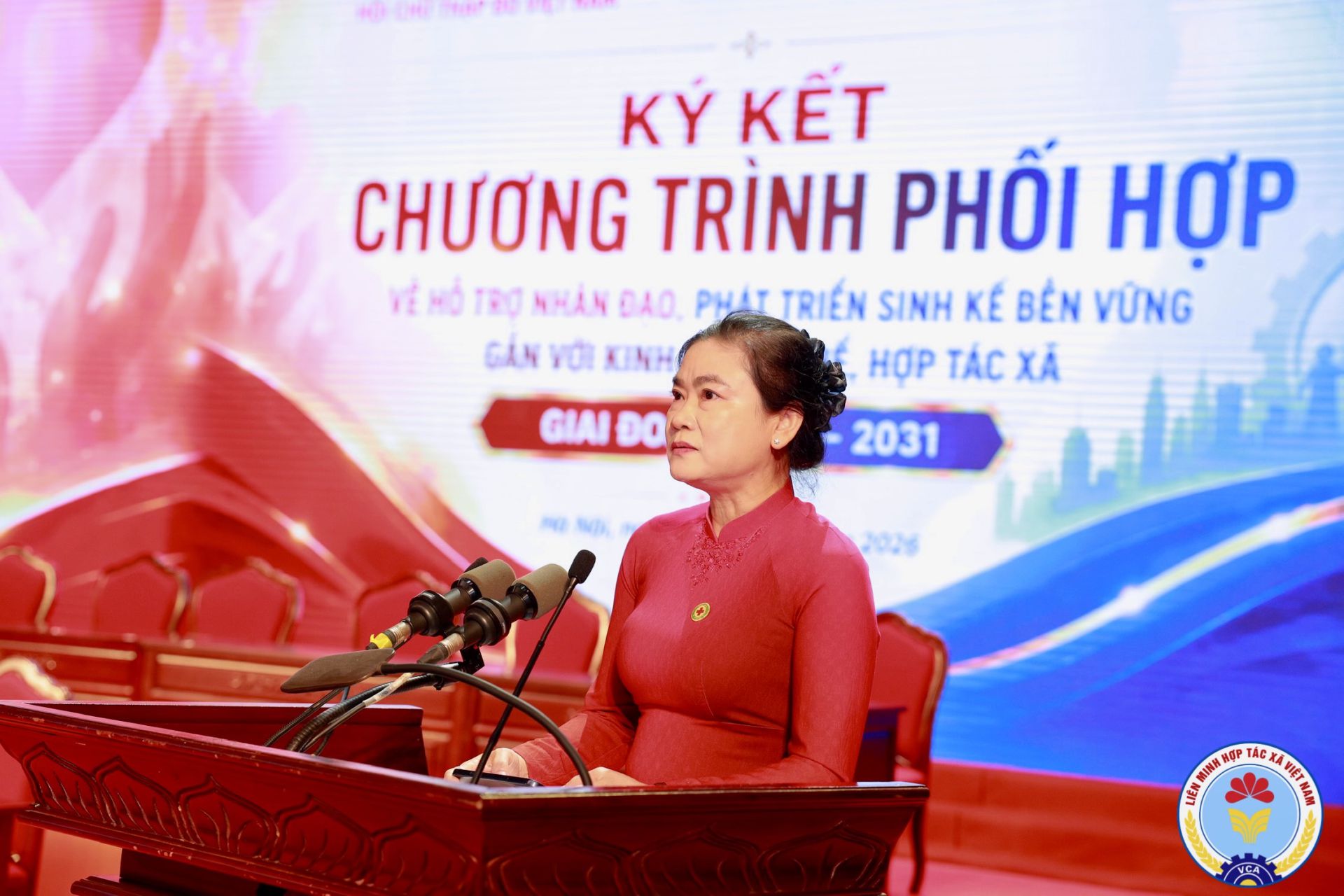 Bà Đỗ Thị Thu Thảo - Chủ tịch Hội Chữ thập đỏ Việt Nam phát biểu tại Lễ ký kết Bà Đỗ Thị Thu Thảo - Chủ tịch Hội Chữ thập đỏ Việt Nam phát biểu tại Lễ ký kết