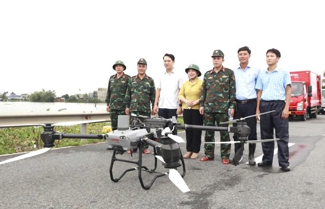 Phương tiện bay không người lái cứu trợ nhân dân mùa mưa 2025. Ảnh QC Phương tiện bay không người lái cứu trợ nhân dân mùa mưa 2025. Ảnh QC