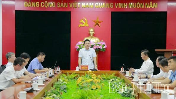 Phó Chủ tịch UBND tỉnh Vũ Việt Văn phát biểu tại hội nghị. Phó Chủ tịch UBND tỉnh Vũ Việt Văn phát biểu tại hội nghị.