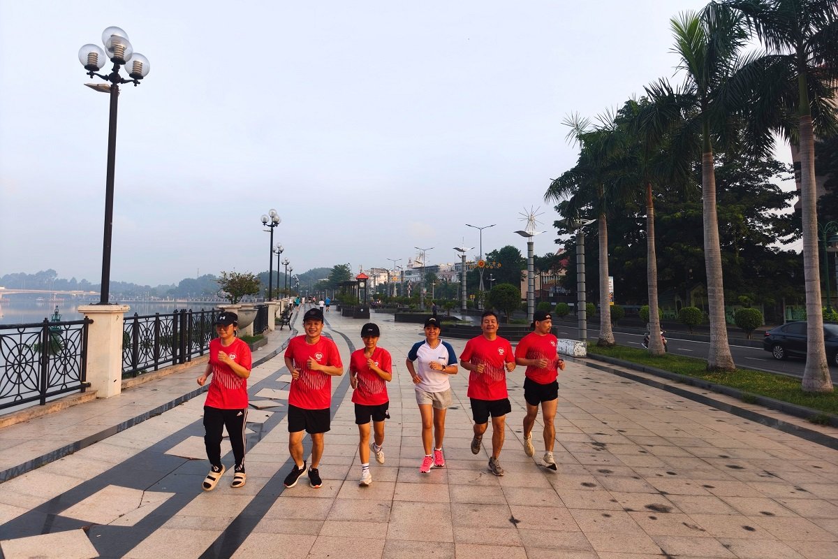 Hơn 1.500 người Vinamilk từ 30 đơn vị tr&ecirc;n cả nước c&ugrave;ng tham gia Giải chạy bộ trực tuyến ch&agrave;o mừng 50 năm th&agrave;nh lập c&ocirc;ng ty (Ảnh: NVCC).