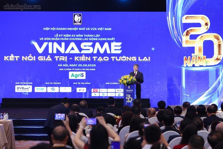 Thủ tướng đề nghị Hiệp hội Doanh nghiệp nhỏ v&agrave; vừa bước v&agrave;o chặng đường mới với tinh thần "đại diện thực chất - kết nối hiệu quả - hỗ trợ chuy&ecirc;n nghiệp - n&acirc;ng tầm doanh nghiệp" - Ảnh: chinhphu.vn/Nhật Bắc