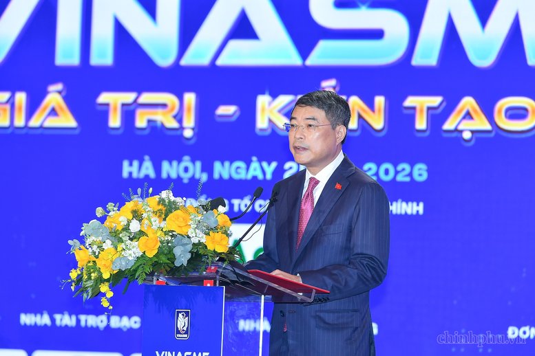 Đối với cộng đồng doanh nghiệp nhỏ v&agrave; vừa, Thủ tướng Ch&iacute;nh phủ đề nghị cần nu&ocirc;i dưỡng kh&aacute;t vọng lớn v&agrave; chủ động tự n&acirc;ng cấp m&igrave;nh - Ảnh: chinhphu.vn/Nhật Bắc