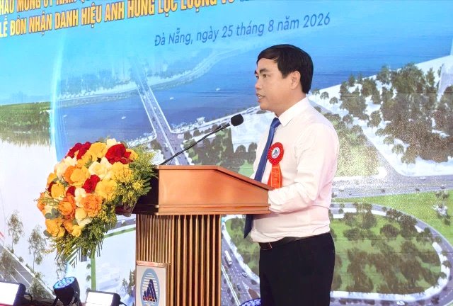 Ông Nguyễn Văn Thường, Giám đốc Ban Quản lý dự án đầu tư xây dựng các công trình giao thông và nông nghiệp Đà Nẵng phát biểu tại buổi lễ. Ảnh: Đình Khánh. Ông Nguyễn Văn Thường, Giám đốc Ban Quản lý dự án đầu tư xây dựng các công trình giao thông và nông nghiệp Đà Nẵng phát biểu tại buổi lễ. Ảnh: Đình Khánh.