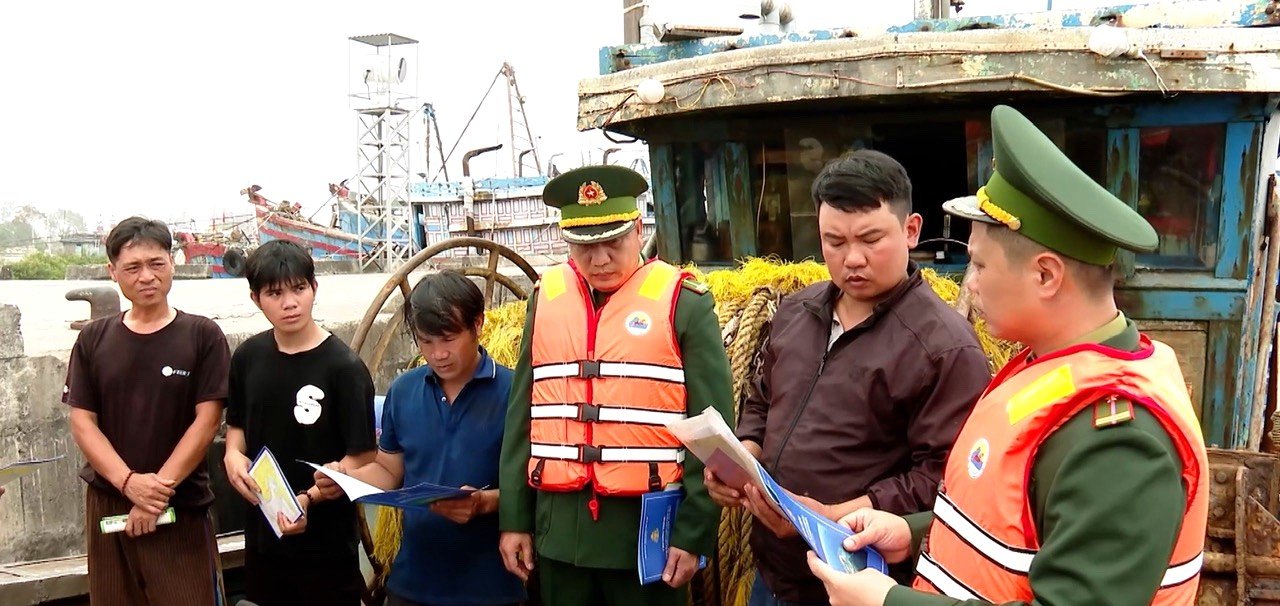 Ninh B&igrave;nh mở đợt cao điểm, quyết liệt khắc phục tồn tại trong chống khai th&aacute;c IUU (Ảnh: Nguyễn Lựu)