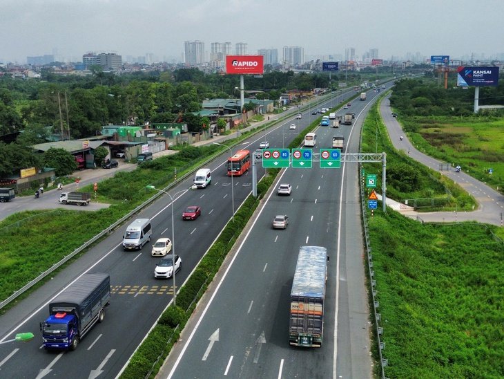 Cục CSGT th&ocirc;ng b&aacute;o bắt đầu xử phạt lỗi kh&ocirc;ng giữ khoảng c&aacute;ch an to&agrave;n tr&ecirc;n cao tốc