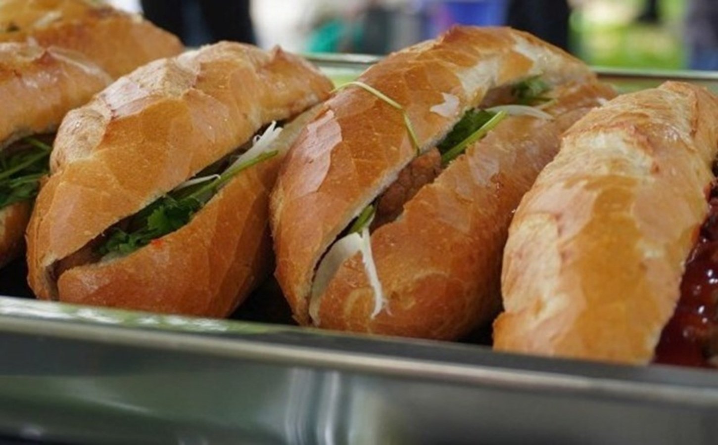 Bộ Y tế vừa ban h&agrave;nh văn bản đề nghị Sở Y tế tỉnh Gia Lai chỉ đạo c&aacute;c đơn vị chuy&ecirc;n m&ocirc;n khẩn trương v&agrave;o cuộc điều tra, xử l&yacute; vụ việc 150 người nghi bị ngộ độc thực phẩm sau khi sử dụng b&aacute;nh m&igrave;