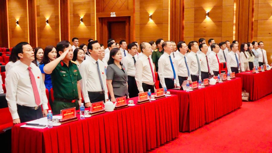 C&aacute;c đại biểu tham dự kỳ họp