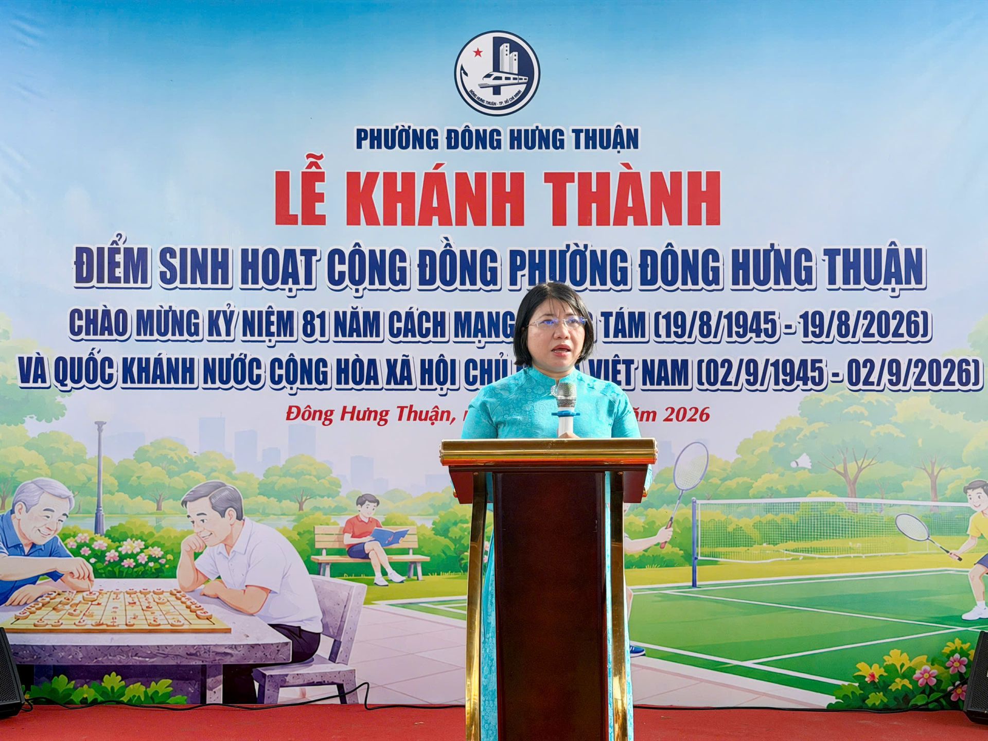 Bà Trần Thị Huyền Thanh, Bí thư Đảng ủy, Chủ tịch HĐND phường Đông Hưng Thuận, phát biểu tại lễ khánh thành Điểm sinh hoạt cộng đồng. Bà Trần Thị Huyền Thanh, Bí thư Đảng ủy, Chủ tịch HĐND phường Đông Hưng Thuận, phát biểu tại lễ khánh thành Điểm sinh hoạt cộng đồng.