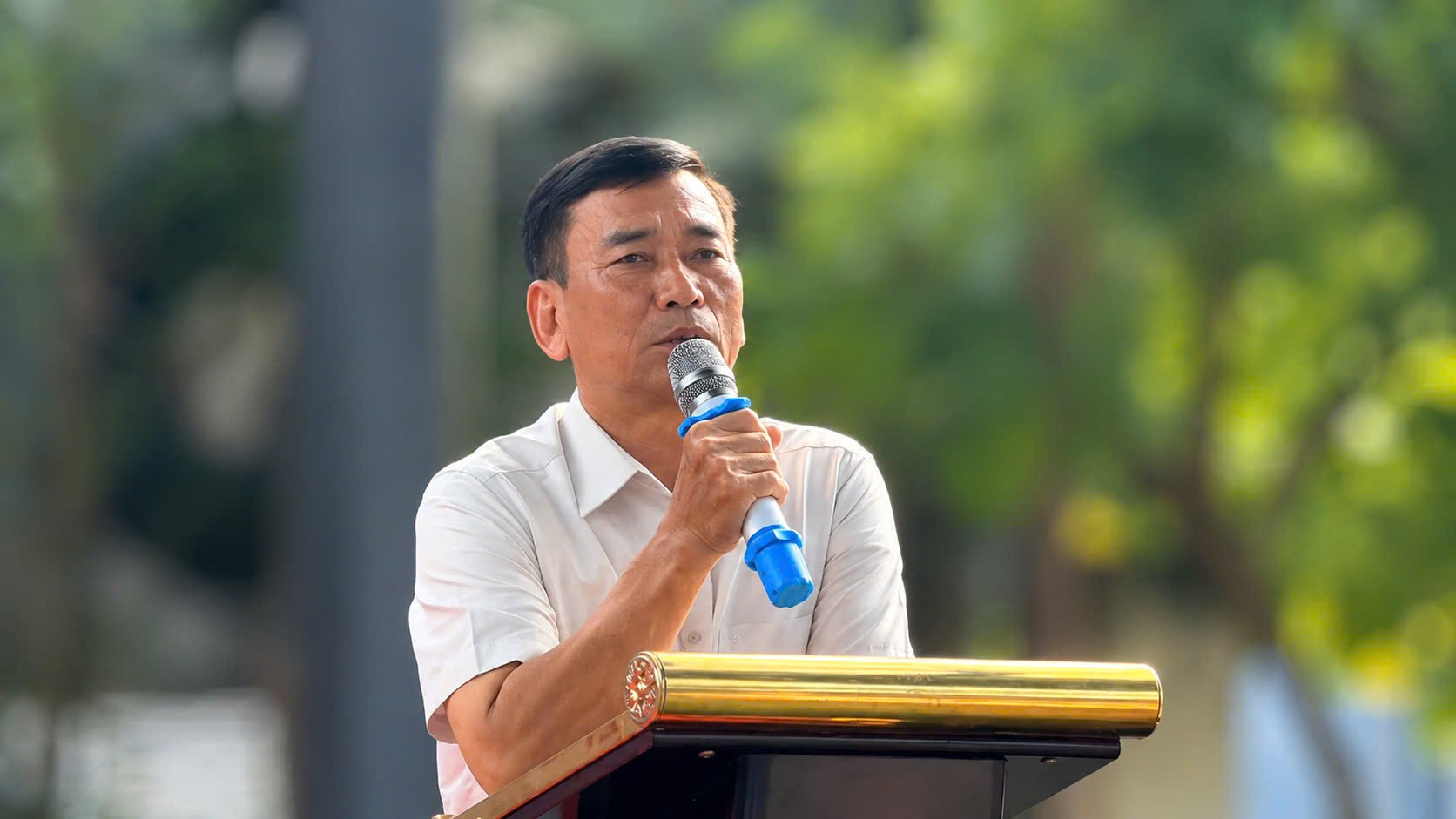 Ông Nguyễn Như Trang, Bí thư Chi bộ Khu phố 18, chia sẻ về quá trình hình thành và ý nghĩa của Điểm sinh hoạt cộng đồng đối với người dân địa phương. Ông Nguyễn Như Trang, Bí thư Chi bộ Khu phố 18, chia sẻ về quá trình hình thành và ý nghĩa của Điểm sinh hoạt cộng đồng đối với người dân địa phương.