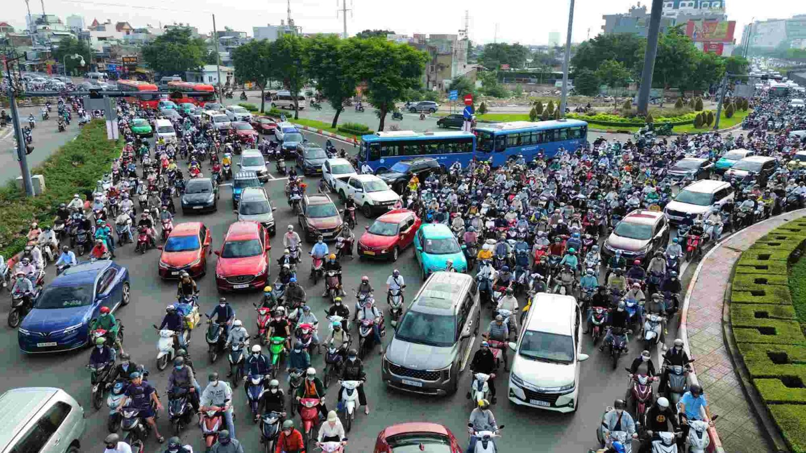 TPHCM dự kiến phạt nguội xe không đạt chuẩn khí thải vào vùng LEZ và lắp thiết bị giám sát chống trục lợi trợ cấp xe điện TPHCM dự kiến phạt nguội xe không đạt chuẩn khí thải vào vùng LEZ và lắp thiết bị giám sát chống trục lợi trợ cấp xe điện