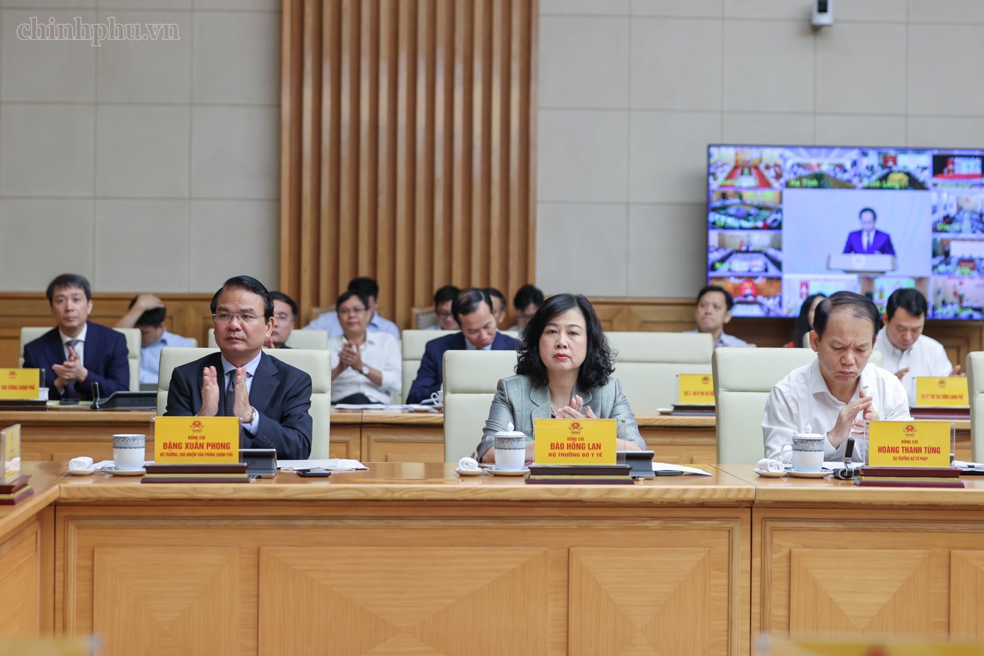 L&atilde;nh đạo c&aacute;c bộ, ng&agrave;nh tham dự Hội nghị - Ảnh: chinhphu.vn/Nhật Bắc