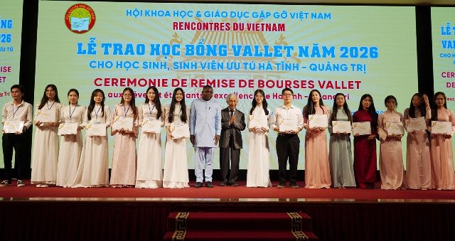 208 học sinh, sinh vi&ecirc;n Quảng Trị v&agrave; H&agrave; Tĩnh nhận học bổng Vallet năm 2026.