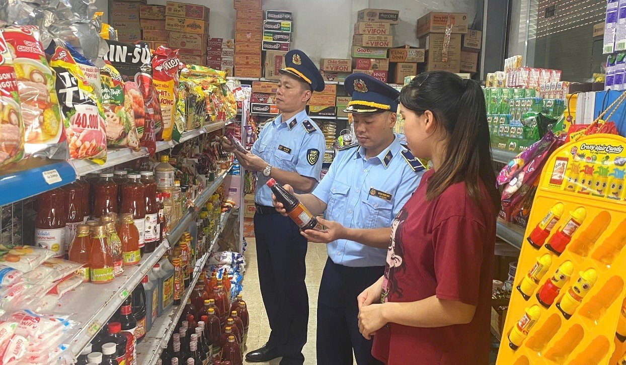 Lạng Sơn tăng cường kiểm so&aacute;t thị trường