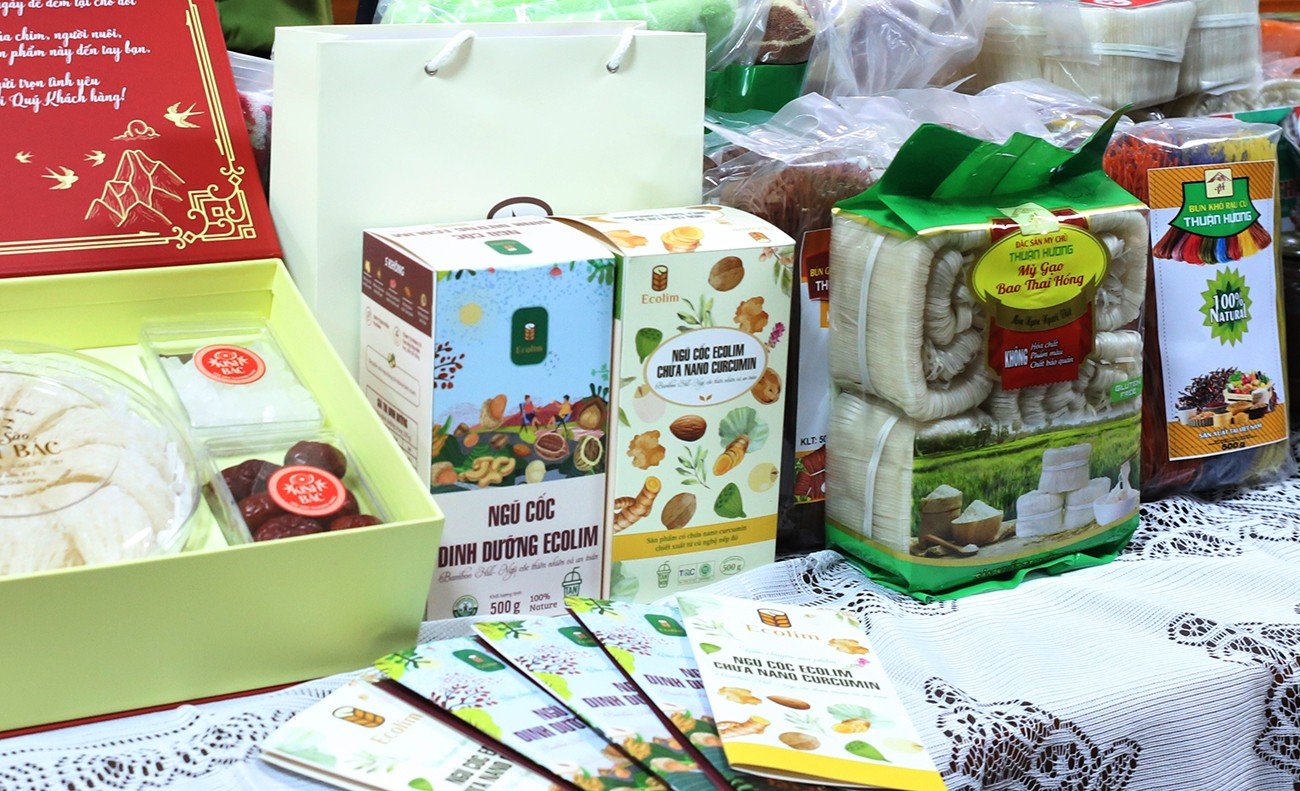 Các sản phẩm OCOP của tỉnh Bắc Ninh ngày càng được chú trọng nâng cao chất lượng, mẫu mã và giá trị. Các sản phẩm OCOP của tỉnh Bắc Ninh ngày càng được chú trọng nâng cao chất lượng, mẫu mã và giá trị.